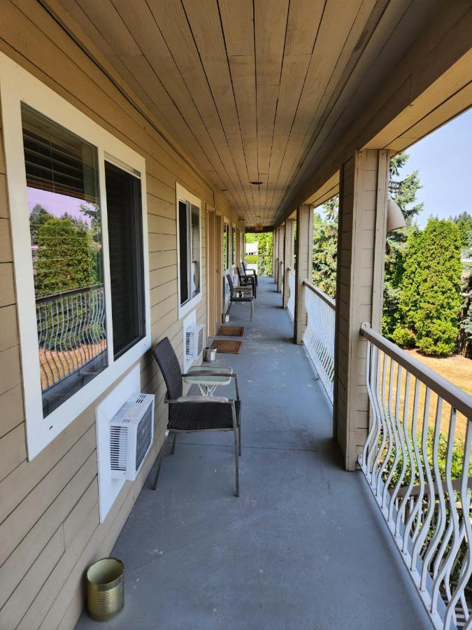 Grantview Inn Surrey Exterior foto